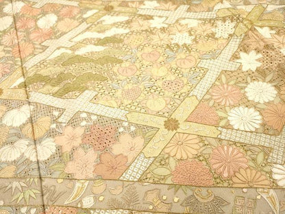 平和屋着物●中国三大刺繍　スワトウ刺繍　汕頭刺繍　相良刺繍　総刺繍　色留袖　宝尽くし天井花文　金糸　正絹　逸品　DABJ7318fe