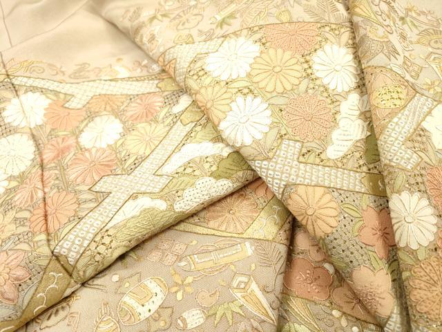 平和屋着物●中国三大刺繍　スワトウ刺繍　汕頭刺繍　相良刺繍　総刺繍　色留袖　宝尽くし天井花文　金糸　正絹　逸品　DABJ7318fe