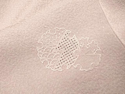 平和屋着物▼中国三大刺繍　スワトウ刺繍　汕頭刺繍　総刺繍　無地絵羽訪問着　雪輪花文　紅藤色　正絹　逸品　DABJ7459fe