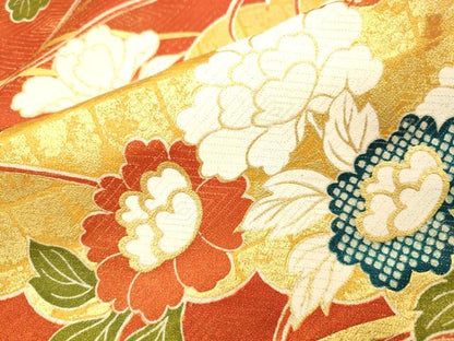 平和屋着物▼豪華振袖　駒刺繍　雲取り花文　金彩　金通し地　正絹　逸品　DABJ7770fe