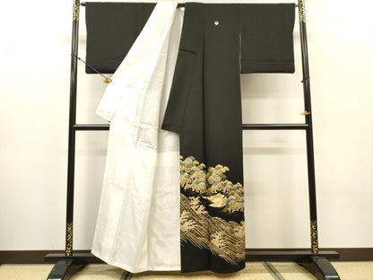 平和屋着物▼豪華黒留袖　作家物　駒刺繍　渡り舟立波松文　金彩　正絹　逸品　DABJ7779fe