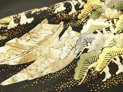 平和屋着物▼豪華黒留袖　作家物　駒刺繍　渡り舟立波松文　金彩　正絹　逸品　DABJ7779fe