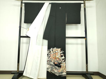 平和屋着物●豪華黒留袖　立波几帳花文　金彩　松坂屋扱い　正絹　逸品　DABJ8634ps
