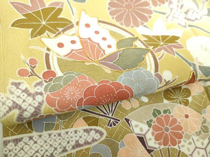 平和屋着物●十日町　名門　滝泰謹製　訪問着　駒刺繍　舞蝶花鳥文　暈し染め　金彩　正絹　逸品　DABJ8636ps