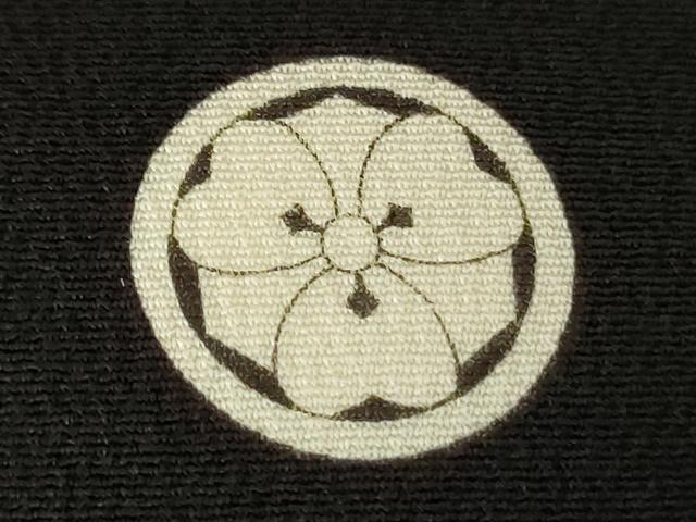 平和屋着物■豪華黒留袖　雲取り松葉文　箔散らし　金彩　正絹　逸品　未使用　DABJ9087ya