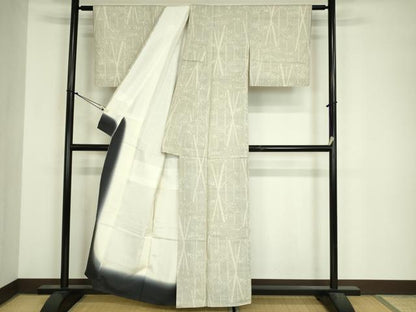 平和屋着物■本場大島紬　白大島　7マルキ　笹竹文　正絹　逸品　DABJ9119ya