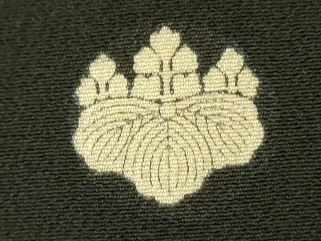 平和屋着物■豪華黒留袖　作家物　駒刺繍　地紙花文　宝尽くし　金銀彩　正絹　逸品　DABJ9129ya