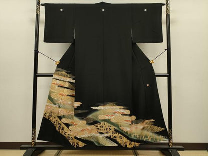 平和屋着物■豪華黒留袖　駒刺繍　双鶴菱エ霞花文　地主神社　暈し染め　金銀彩　正絹　逸品　DABJ9138ya