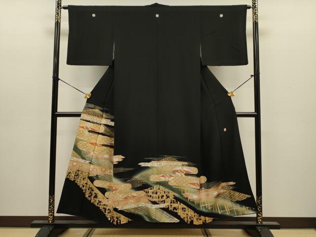 平和屋着物■豪華黒留袖　駒刺繍　双鶴菱エ霞花文　地主神社　暈し染め　金銀彩　正絹　逸品　DABJ9138ya