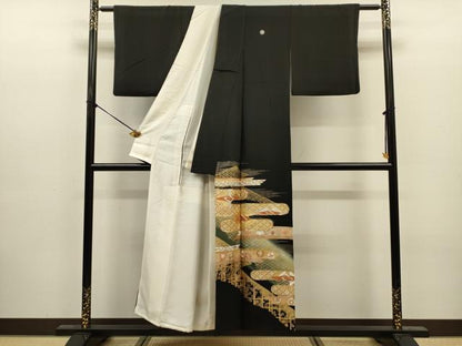 平和屋着物■豪華黒留袖　駒刺繍　双鶴菱エ霞花文　地主神社　暈し染め　金銀彩　正絹　逸品　DABJ9138ya