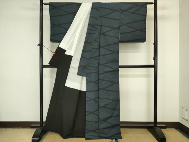 平和屋着物■本場大島紬　7マルキ　幾何学文　正絹　逸品　DABJ9228ya