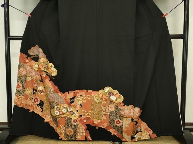 平和屋着物■豪華黒留袖　駒刺繍　吉祥花丸文　松竹梅　金彩　正絹　逸品　DABJ9248ya