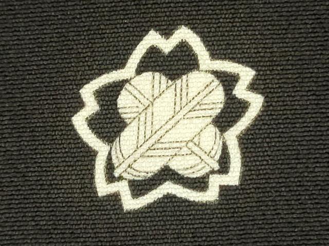 平和屋着物■豪華黒留袖　駒刺繍　地紙御所車花松文　金彩　正絹　逸品　DABJ9262ya