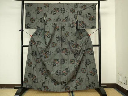 平和屋着物■本場大島紬　7マルキ　亀甲花文　正絹　逸品　DABJ9282ya