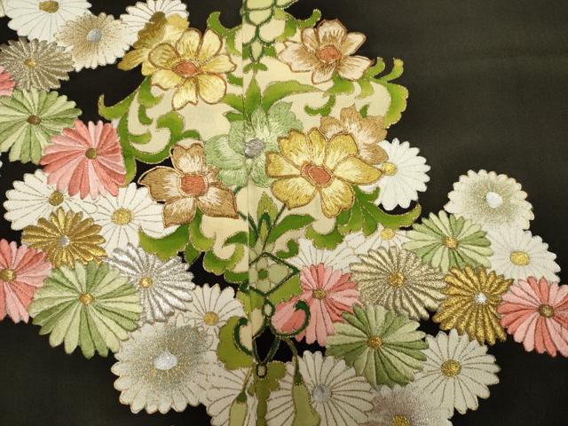 平和屋着物■豪華黒留袖　駒刺繍　草花文　菊　金彩　正絹　逸品　DABJ9303ya