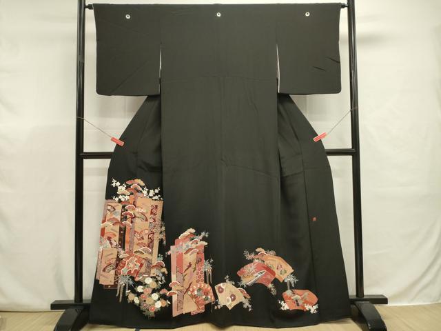 平和屋着物■豪華黒留袖　作家物　檜扇飛鶴花松文　金彩　正絹　逸品　DABJ9373ya