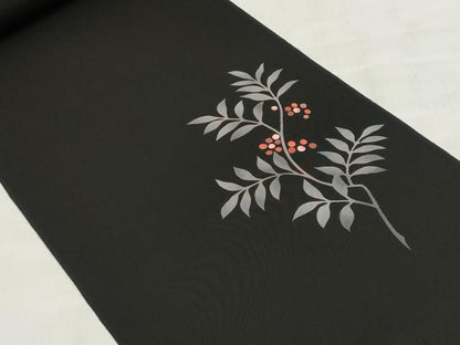 平和屋着物▼羽織・コート　反物　羽尺　刺繍　南天文　黒地　逸品　未使用　DABJ9780we