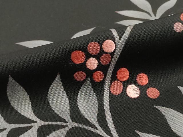 平和屋着物▼羽織・コート　反物　羽尺　刺繍　南天文　黒地　逸品　未使用　DABJ9780we