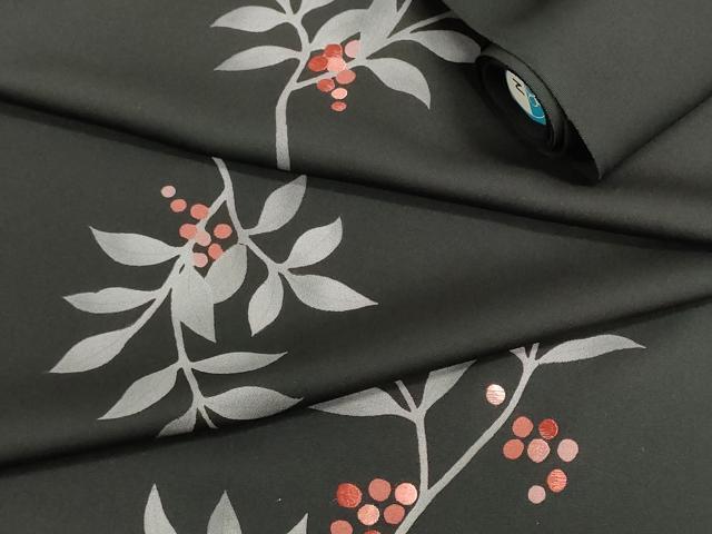 平和屋着物▼羽織・コート　反物　羽尺　刺繍　南天文　黒地　逸品　未使用　DABJ9780we
