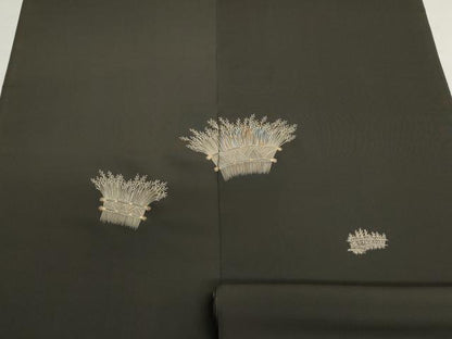 平和屋着物▼羽織・コート　反物　羽尺　刺繍　柴垣文　黒地　逸品　未使用　DABJ9782we