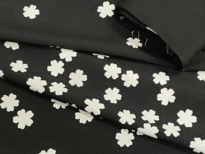 平和屋着物▼付下げ　解き反物　着尺　舞桜文　黒地　銀彩　逸品　DABJ9785we