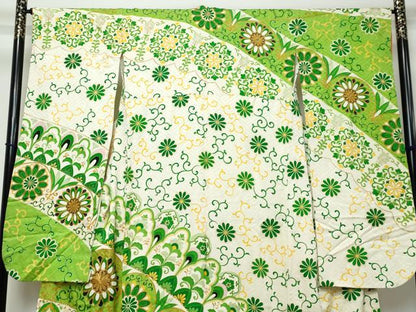 平和屋着物●豪華振袖　駒刺繍　更紗洋花文　金彩　正絹　逸品　DABK0030ud