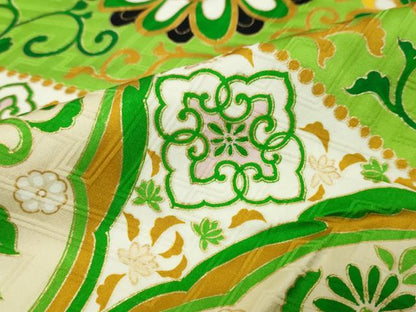 平和屋着物●豪華振袖　駒刺繍　更紗洋花文　金彩　正絹　逸品　DABK0030ud
