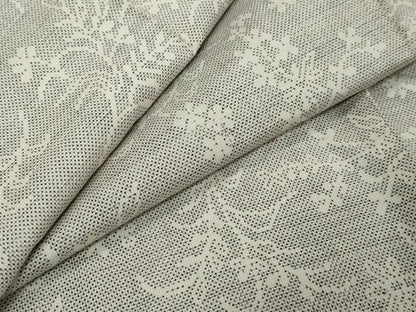 平和屋着物●本場大島紬　白大島　7マルキ　草花文　正絹　逸品　DABK0040ud