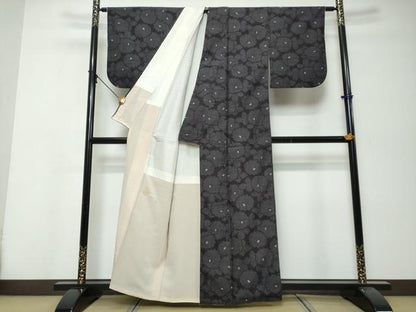平和屋着物●結城紬　80亀甲　花尽くし文　正絹　逸品　DABK0041ud