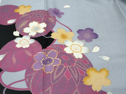 平和屋着物●豪華振袖　駒刺繍　手毬舞桜文　金彩　正絹　逸品　DABK0119ud