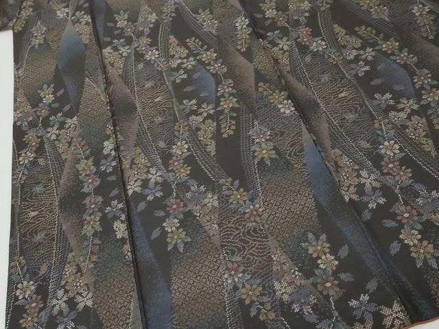 平和屋着物●本場大島紬　9マルキ　草花文　正絹　逸品　DABK0223ud