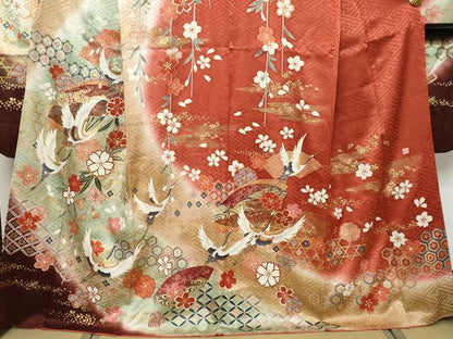 平和屋着物●谷崎潤一郎の世界　振袖　駒刺繍　扇面飛鶴花文　暈し染め　金彩　正絹　逸品　DABK0309ud