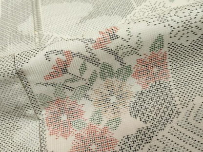 平和屋着物●本場大島紬　白大島　7マルキ　亀甲花文　正絹　逸品　DABK0396ud