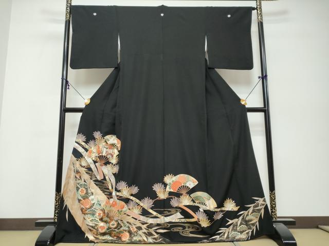 平和屋着物●豪華黒留袖　駒刺繍　扇面飛鶴御所車草花文　金彩　正絹　逸品　DABK0405ud