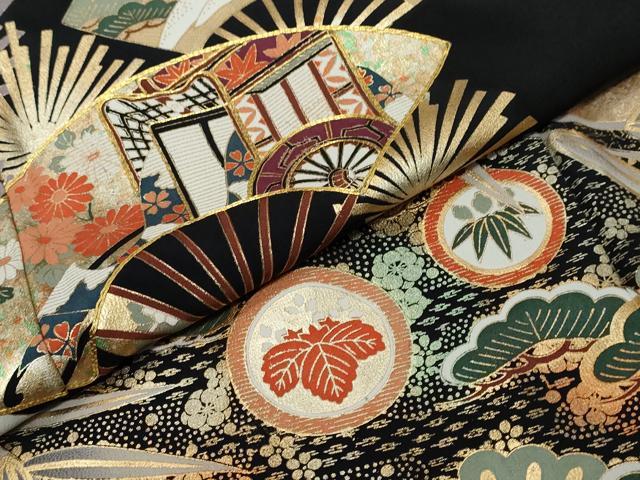 平和屋着物●豪華黒留袖　駒刺繍　扇面飛鶴御所車草花文　金彩　正絹　逸品　DABK0405ud