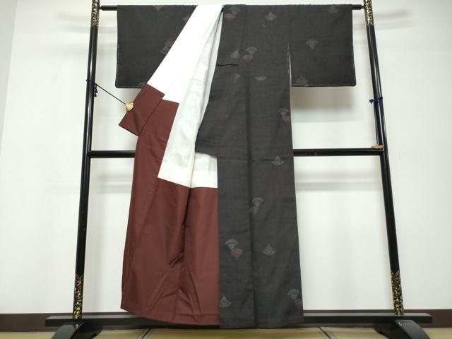 平和屋着物●本場結城紬　重要無形文化財　80亀甲　奥順　飛び亀甲柄　青海波　証紙付き　正絹　逸品　DABK0429ud
