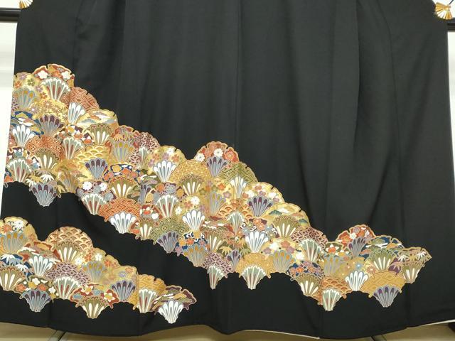 平和屋着物●豪華黒留袖　駒刺繍　青海波草花文　金彩　正絹　逸品　DABK0493ud