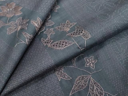 平和屋着物●中国三大刺繍　スワトウ刺繍　汕頭刺繍　本場大島紬　草花間道　正絹　逸品　未使用　DABK0591ud
