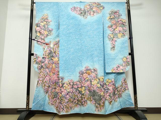 平和屋着物●紫綬褒章　巨匠『岩田専太郎』　振袖　駒刺繍　草花文　暈し染め　金彩　正絹　逸品　DABK0718ud
