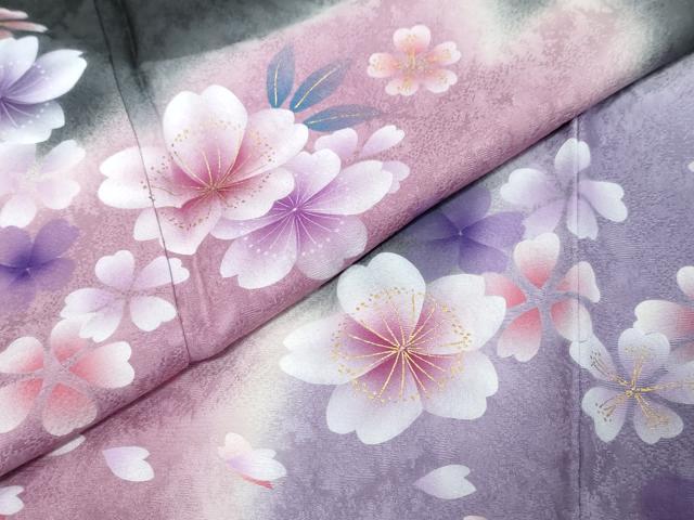 平和屋着物●豪華振袖　舞花文　暈し染め　黒地　金彩　正絹　逸品　DABK0773ud