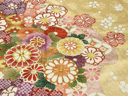 平和屋着物●豪華振袖　駒刺繍　吉祥草花文　金彩　京都きもの友禅扱い　ロング丈　正絹　逸品　DABK0841ud