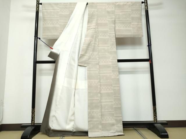平和屋着物●本塩沢　110亀甲　横段吉祥文　鈴乃屋扱い　証紙付き　正絹　逸品　DABK0945ud