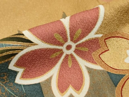 平和屋着物●豪華振袖　駒刺繍　舞花文　暈し染め　金彩　正絹　逸品　DABK0959ud
