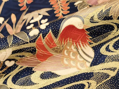 平和屋着物●豪華振袖　駒刺繍　流水草花文　金彩　正絹　逸品　DABK0969ud