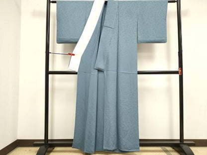 平和屋着物▽上質な色無地　単衣　泥草木染　堅牢染　舞花地紋　浮紋錦　薄縹色　反端付き　正絹　逸品　DABK1069cd