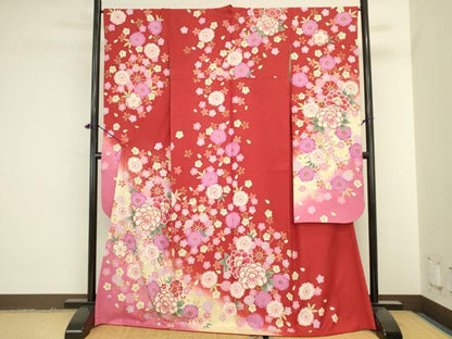 平和屋着物●豪華振袖　駒刺繍　舞花　牡丹　暈し染め　金彩　正絹　逸品　DABK2006op