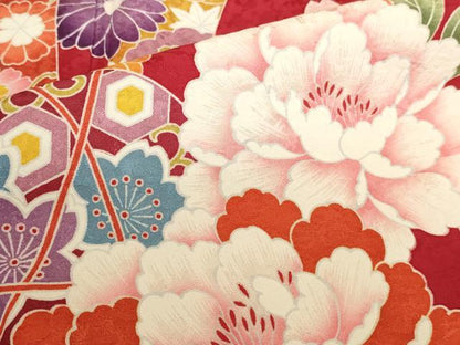 平和屋着物●豪華振袖　駒刺繍　雪輪御所車花文　暈し染め　金彩　正絹　逸品　DABK2007op