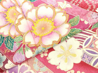 平和屋着物●豪華振袖　駒刺繍　花熨斗文　暈し染め　金彩　金通し地　正絹　逸品　DABK2010op