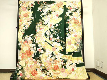 平和屋着物●豪華振袖　刺繍　雪輪草花文　牡丹　暈し染め　金彩　正絹　逸品　DABK2013op