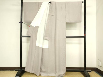 平和屋着物●上質な色無地　舞葉地紋　牡丹鼠色　正絹　逸品　DABK2050op